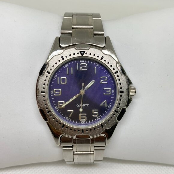 Vintage Puritan men silver tone watch 38mm quartz analog up to 7.5” running - Picture 1 of 7